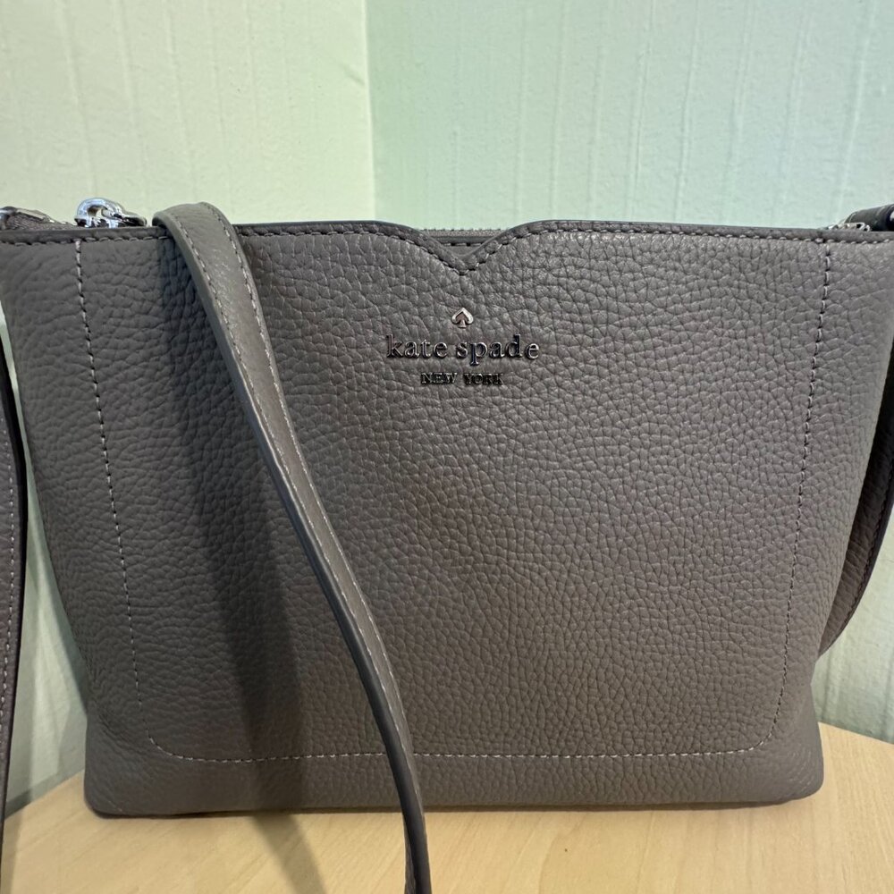 Kate Spade Harlow Crossbody – Pebbled Leather – Hare Grey - Picture 2 of 16